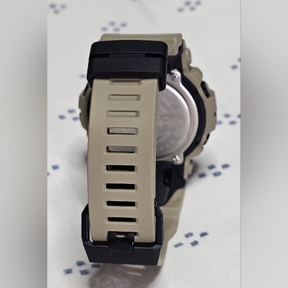 G Shock Sand Color GBA800UC-5A Steptracker Bluetooth - Picture 6 of 8